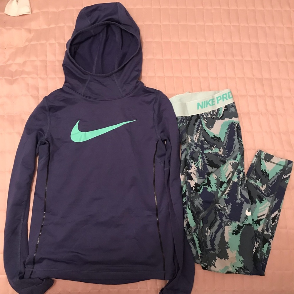 Nike hoodie and leggings
